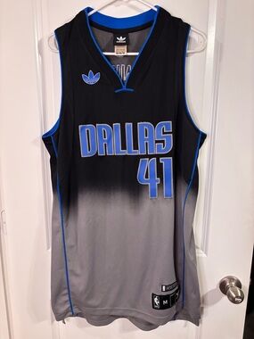 Dallas Mavericks Dirk Nowitzki #41 Jersey Limited Ed Color Rush Men’s M NBA READ